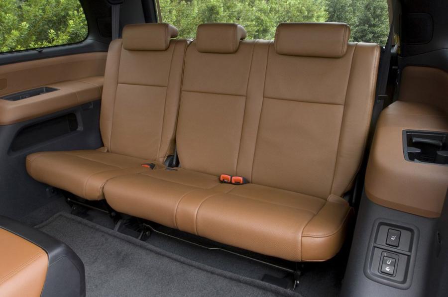  Toyota Sequoia 2007 года  (фото 6 из 66)